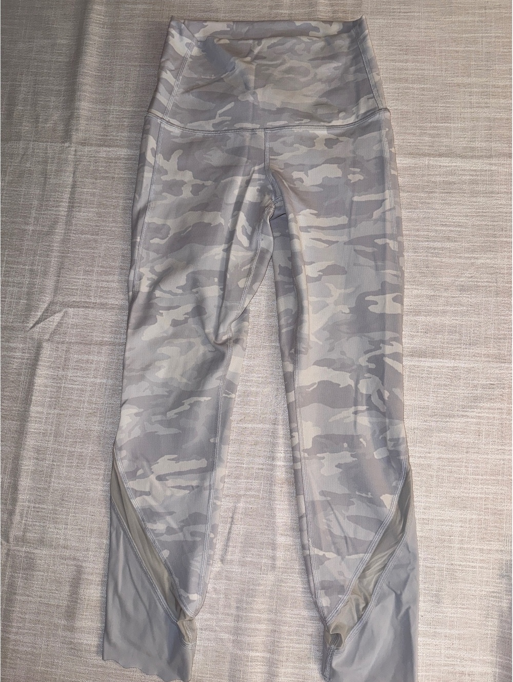 Lululemon High-Rise Camo Leggings Size 6